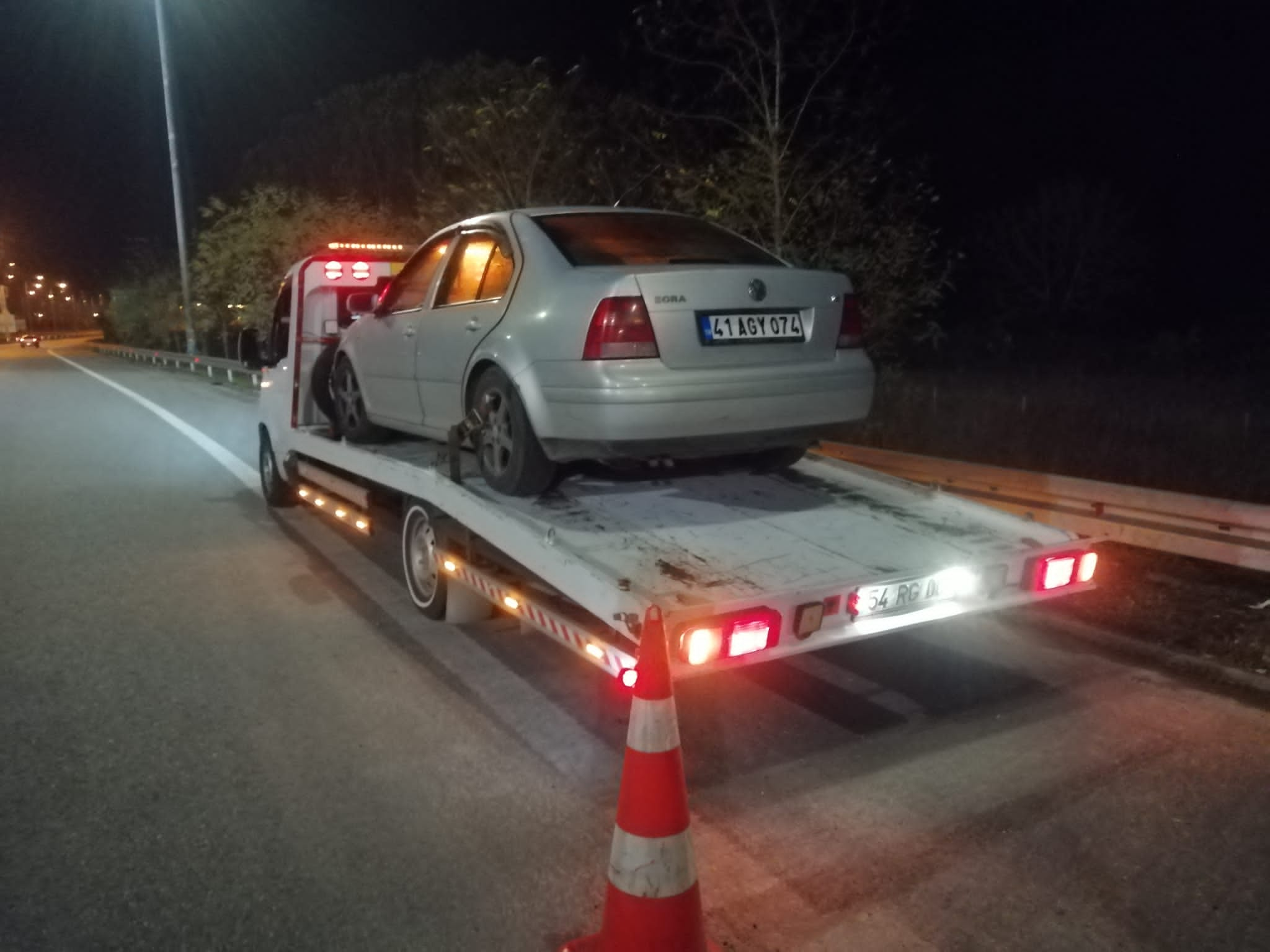 Sakarya Oto kurtarma ve çekici hizmetleri 